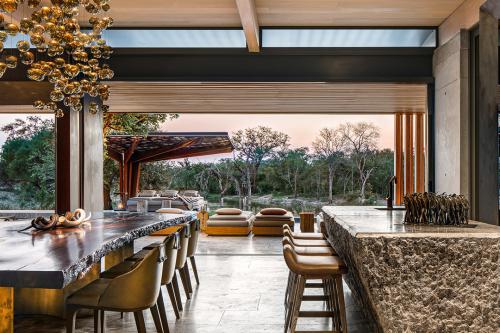 Thiết kế & thi công hồ cá Koi 3 Thiết kế & thi công hồ cá Koi 3