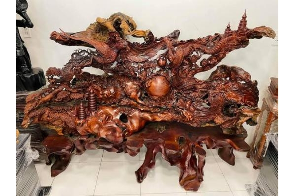 Những Tác Phẩm Gỗ Lũa Đẹp Nổi Tiếng: Vẻ Đẹp Độc Bản Từ Thiên Nhiên